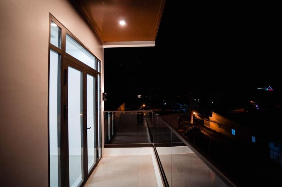 Bán nhà cao cấp hiện đại mặt tiền đường Vành Đai 2, P3, TPST DT 5m x 20m