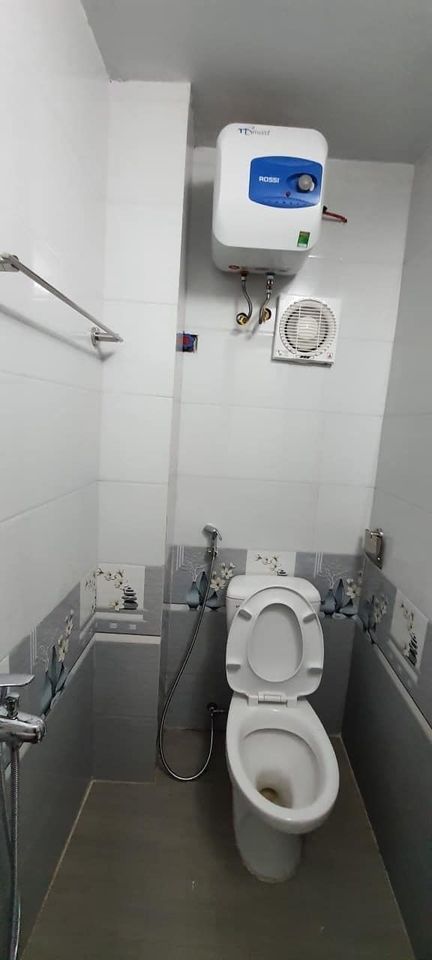 NHỈNH 60 TRIỆU/M2, BÁN ĐẤT TẶNG NHÀ TRUNG TÂM QUẬN THANH XUÂN Chính Kinh 45m 2 tầng 4.5 mặt 3.1 tỷ