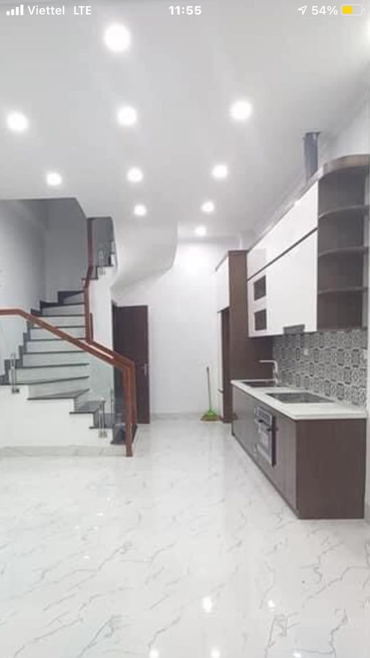 Bán nhà TRƯỜNG CHINH TT Đống Đa 5 tầng lung linh 3 bước oto tránh an sinh tuyệt đỉnh Diện tích 40m