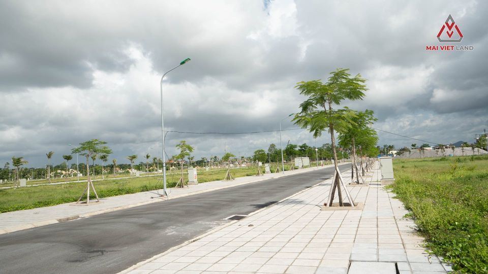 ĐẤT NỀN SỔ HỒNG LUÔN ĐƯỢC SĂN LÙNG ĐẦU TIÊN. nút giao cao tốc Vân Đồn Móng Cái