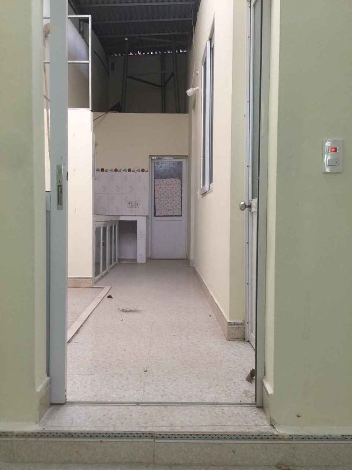 Cho thuê nhà mặt đường Lê Đức Thọ Cách UBND phường Quyết Thắng 100 m Diện tích 130 m2