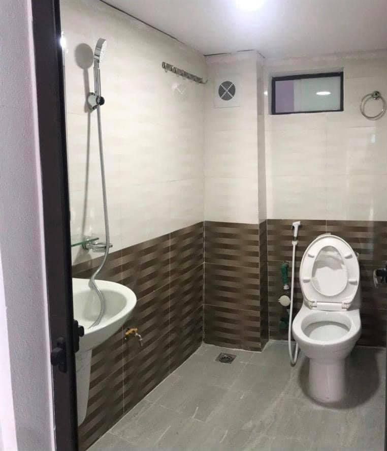 Cho thuê nhà riêng ở kết hợp văn phòng online DT 30m2 x 2.5 tầng, 2pn 2vs Hồng Mai, Bạch Mai, HBT