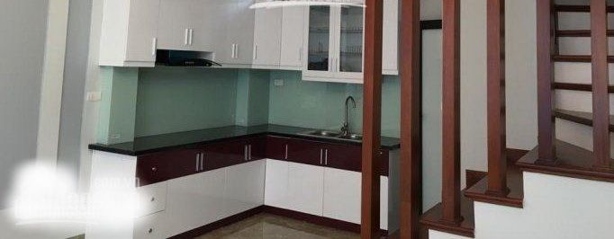 Bán nhà đẹp Cầu Giấy 35m2 5 tầng, nhà thoáng hướng đẹp, về ở luôn, vài bước ra phố, giá nhỉnh 2tỷ9