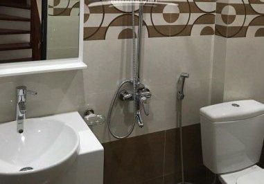 Bán nhà đẹp Cầu Giấy 35m2 5 tầng, nhà thoáng hướng đẹp, về ở luôn, vài bước ra phố, giá nhỉnh 2tỷ9