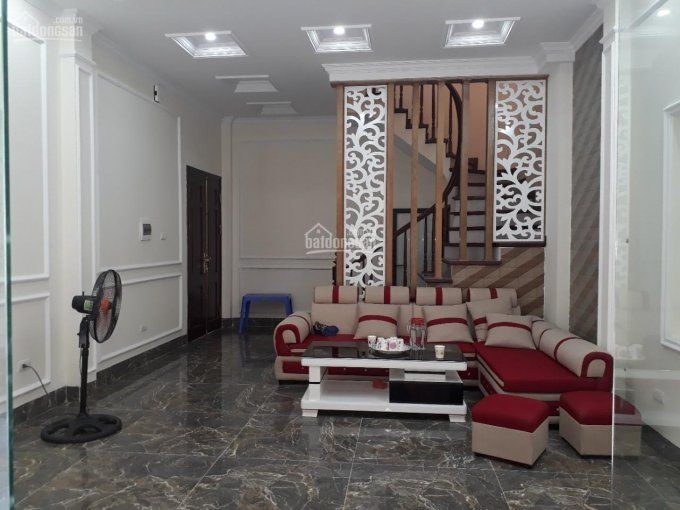 Chính chủ bán gấp nhà Trần Thái Tông - Dịch Vọng Hậu - Cầu Giấy. DT 35m2 x 5 tầng, giá 2.9 tỷ