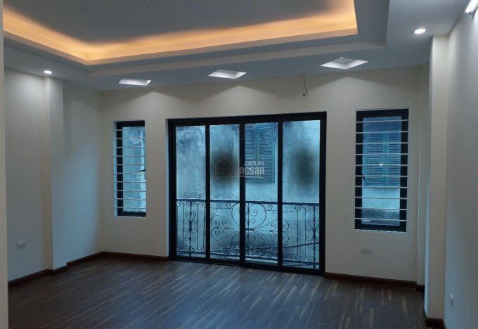 Chính chủ bán gấp nhà Trần Thái Tông - Dịch Vọng Hậu - Cầu Giấy. DT 35m2 x 5 tầng, giá 2.9 tỷ