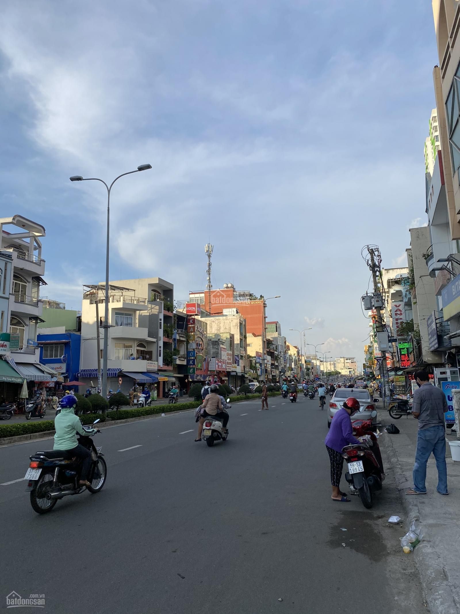 BÁN NHÀ XÔ VIẾT NGHỆ TĨNH, PHƯỜNG 26 QUẬN BÌNH THẠNH, TP HCH,