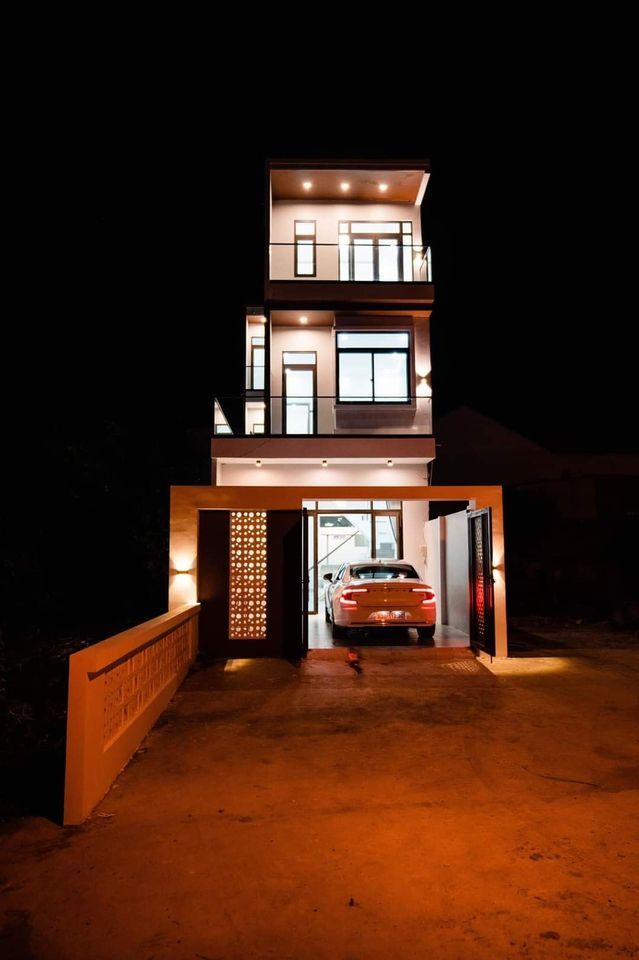 Bán nhà cao cấp hiện đại mặt tiền đường Vành Đai 2, P3, TPST DT 5m x 20m