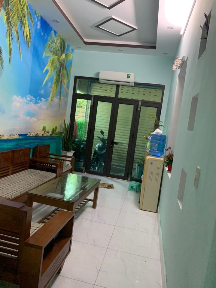 Cần bán nhà 3 tầng khu 18, phường Ngọc châu còn mới đẹp long lanh. Gia chủ xây bằng cả tâm huyết