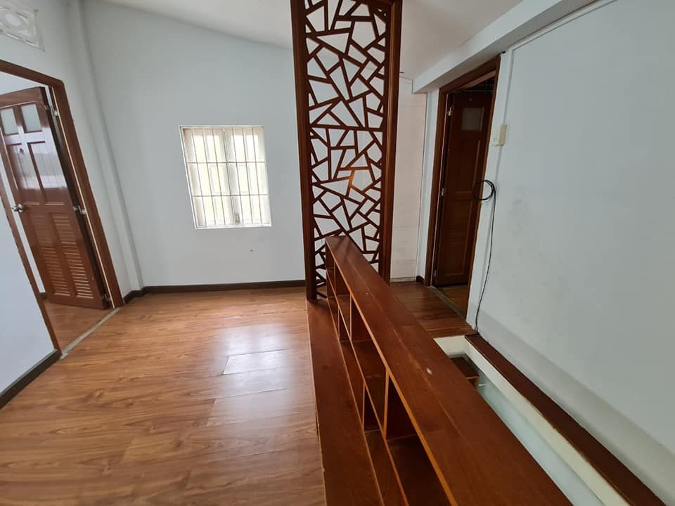 Nhà lầu Nằm giữa Đại Học CT và Chợ Xuân Khánh Số 87B Bờ hồ Mạc Thiên Tích Xuân Khánh Ninh Kiều