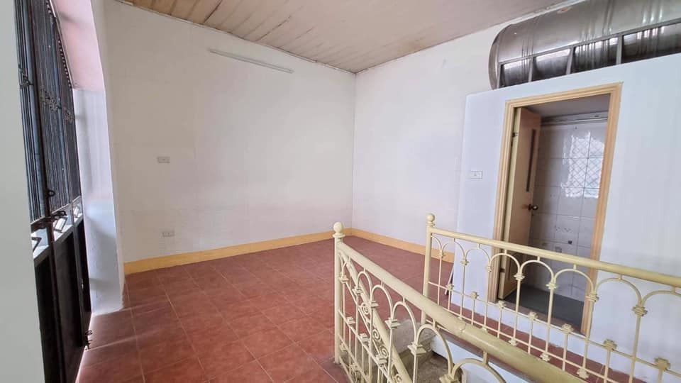 Bán nhà Ngõ 168 Hào Nam 35m,3 tầng 2.9 tỷ Đống Đa