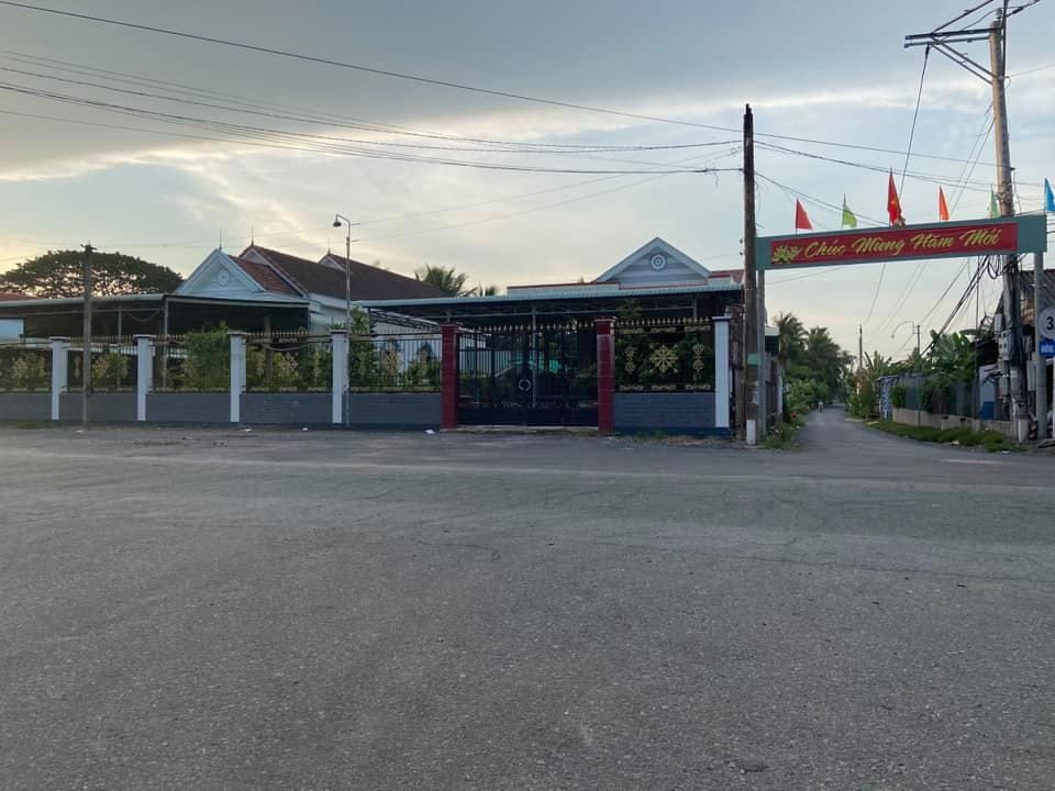 Cần bán 1 căn nhà cấp 4 + 642,1m đất, tại ấp Long Thới, xã Long Hưng, Châu Thành,TG