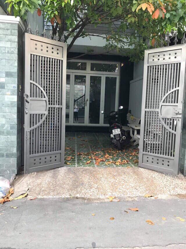 BÁN NHÀ ĐẸP Ở LIỀN XE HƠI NGỦ TRONG NHÀ 1/ Trường Chinh/ Quận 12 Giá: 7 tỷ thương lượng chủ