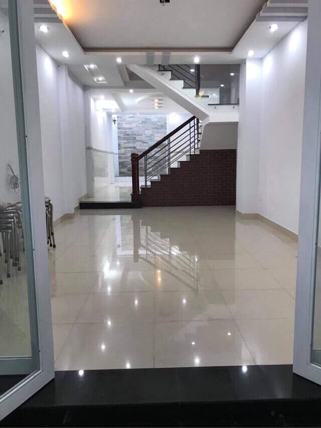 BÁN NHÀ ĐẸP Ở LIỀN XE HƠI NGỦ TRONG NHÀ 1/ Trường Chinh/ Quận 12 Giá: 7 tỷ thương lượng chủ