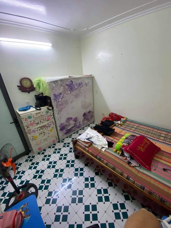 Nhà 3 tầng dân xây ngõ đường Hàn Thuyên gần trường, chợ, các sở ban ngành của Tỉnh