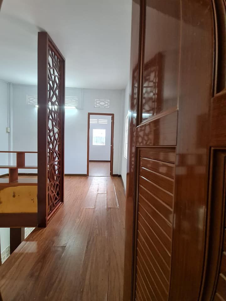Nhà lầu Nằm giữa Đại Học CT và Chợ Xuân Khánh Số 87B Bờ hồ Mạc Thiên Tích Xuân Khánh Ninh Kiều