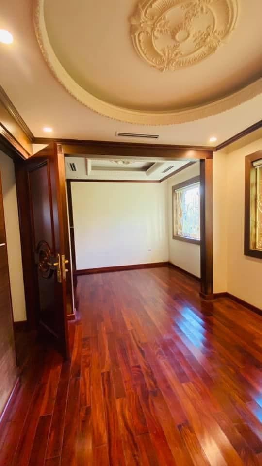BIỆT THỰ VIP LÀNG VIỆT KIỀU CHÂU ÂU HÀ ĐÔNG GIÁ 20 TỶ DT 130m2 MT 10m HAI MẶT PHỐ TRƯỚC SAU
