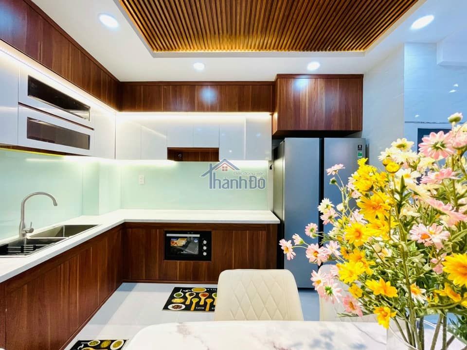 Bán căn nhà đường số 1 phường 11 Gò Vấp, Diện Tích 4+13 Vị trí Víp hẻm thông xe hơi