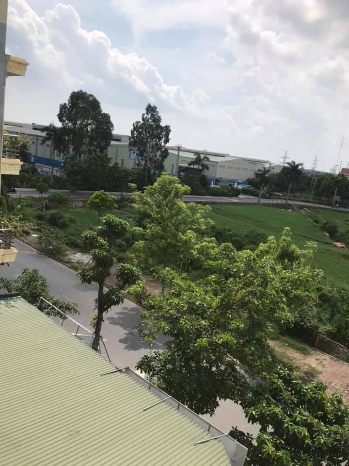 Gia đình cần bán nhà khu tái định cư lưu phái xã ngũ hiệp huyện thanh trì hn.khu nhà ở rất sạch sẽ