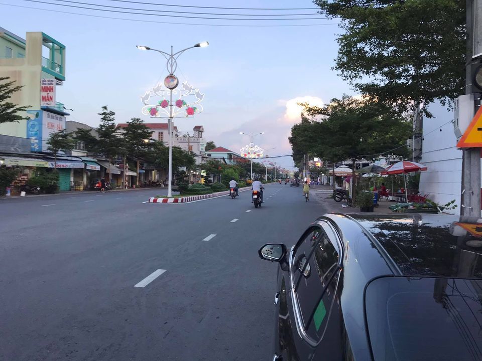Cho Thuê Dài Hạn Mặt Tiền Đại Lộ Hùng Vương TP Sa Đéc Cập Bên Nhà Hàng, Khách Sạn Hoa Mai