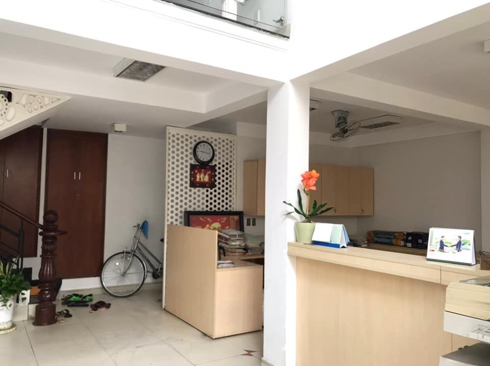 BÁN NHÀ DT BỀ NGANG 7,6M VÀ CHỈ CÁCH MT Đồng Đen tầm 30M/ Quận Tân Bình (hướng Đông Bắc)