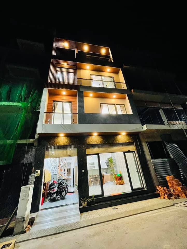 Nhà xây mới hoàn toàn 100%, phong cách hiện đại siêu đẹp Hẻm 131 Tây Lân, P.Bình Trị Đông A, BT