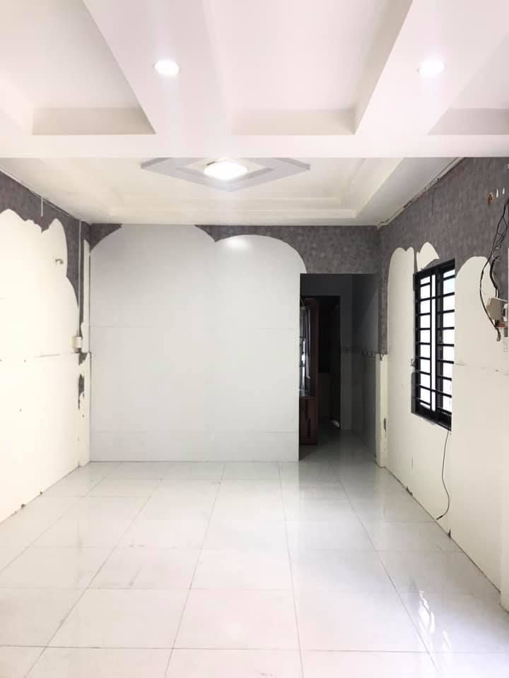 Bán nhà Quận 10 Giá rẻ hơn thị trường Giá 6,8 tỷ Hoàng Vũ 0934033188 2 mt hẻm 3,0m và 4,5m