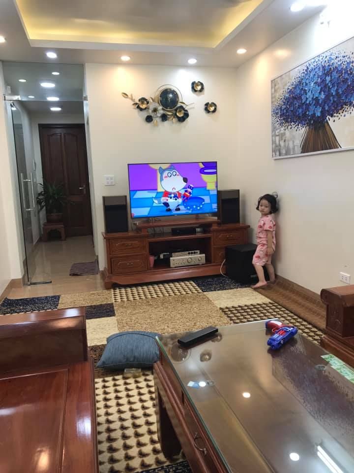 Gia đình cần bán nhà khu tái định cư lưu phái xã ngũ hiệp huyện thanh trì hn.khu nhà ở rất sạch sẽ