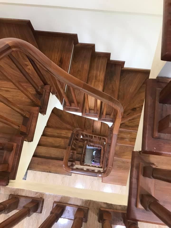 Gia đình cần bán nhà khu tái định cư lưu phái xã ngũ hiệp huyện thanh trì hn.khu nhà ở rất sạch sẽ