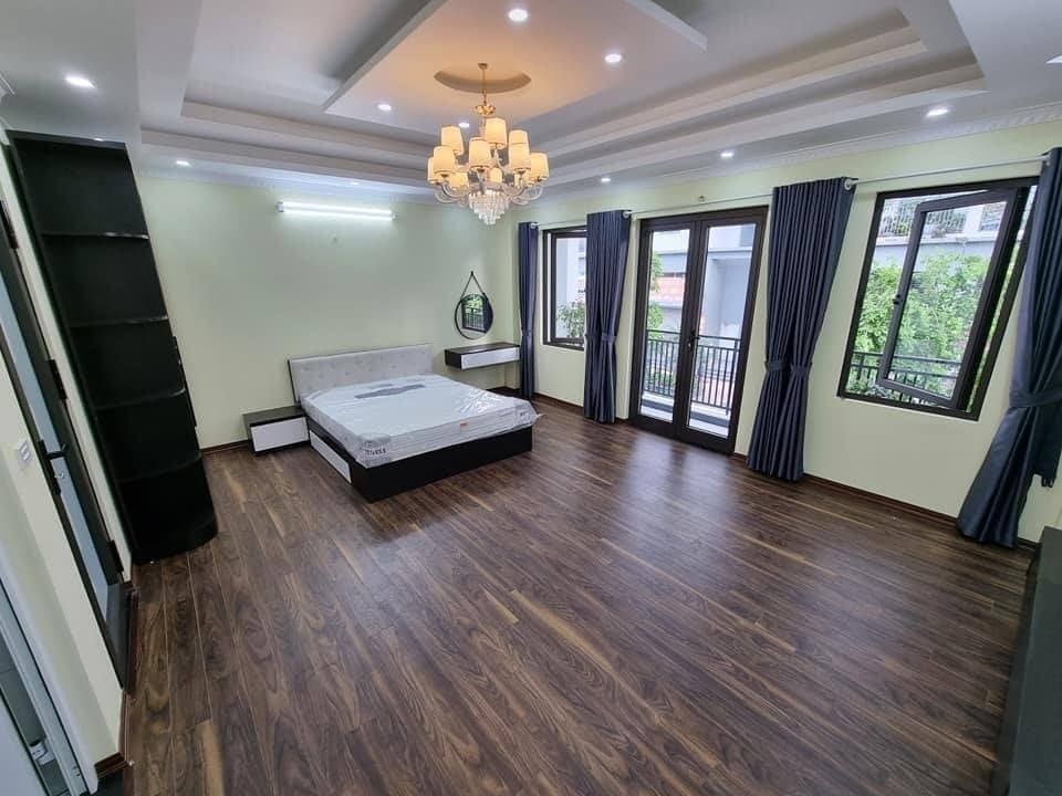 Nhà Đẹp - ÔTô - TT Quận Đống Đa- Phố Vĩnh Hồ - Khu Vực Vạn Người Mê - DT 50m2 X 6 Tầng.
