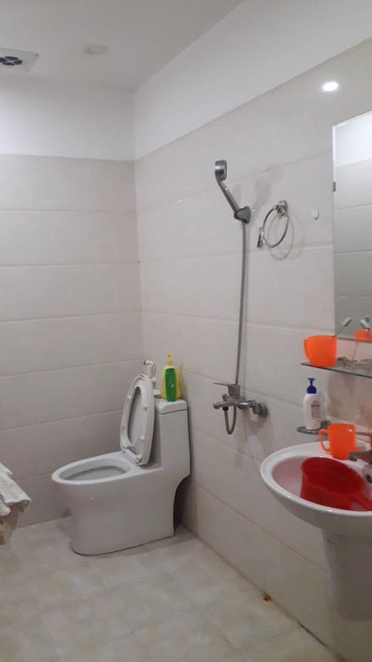 NHÀ 4 TẦNG VĨNH TIẾN VĨNH NIỆM LÊ CHÂN DT 55m2 Hướng Tây Nam Nhà 2 phòng khách , 3 phòng ngủ