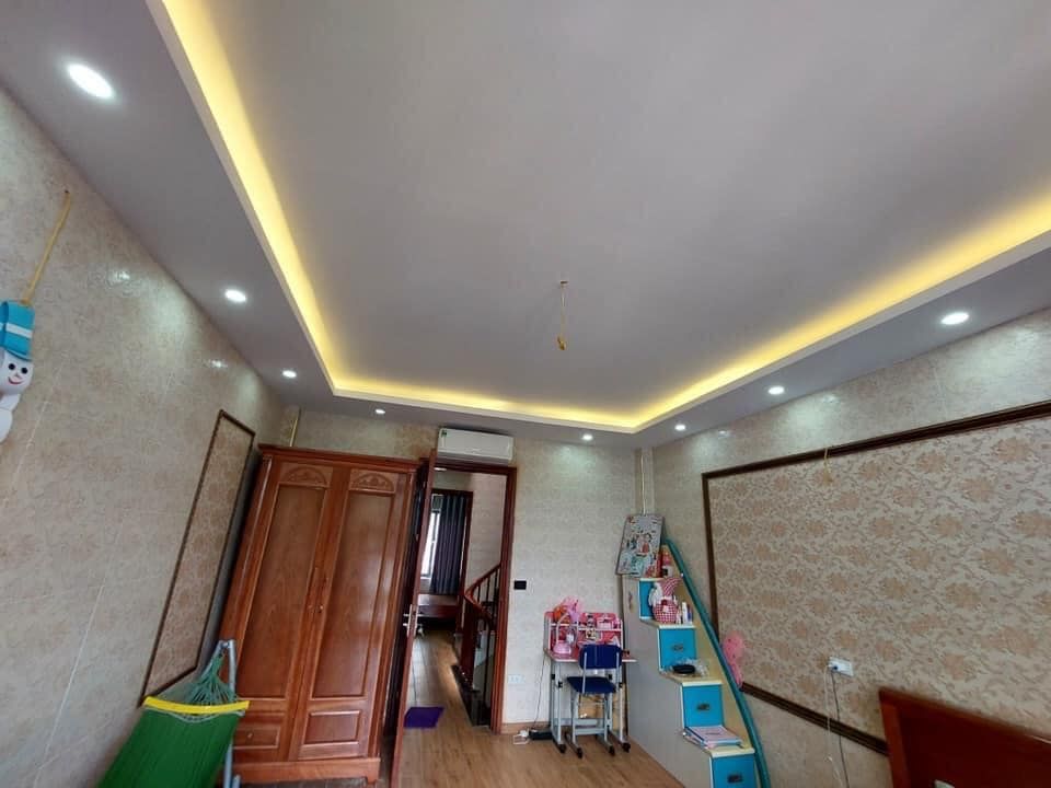 XALA , HÀ ĐÔNG CÁCH PHỐ 30M OTO VÀO NHÀ DTSD 160M2 GIÁ 4,55TỶ