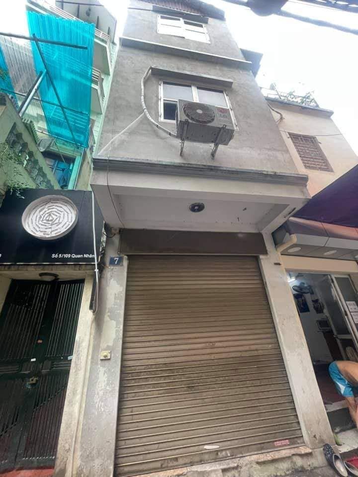Nhà bán phố Quan Nhân 3 tầng thiết kế Tầng 1 phòng khách, bếp, wc Tầng 2+3 mỗi tầng 1 pn