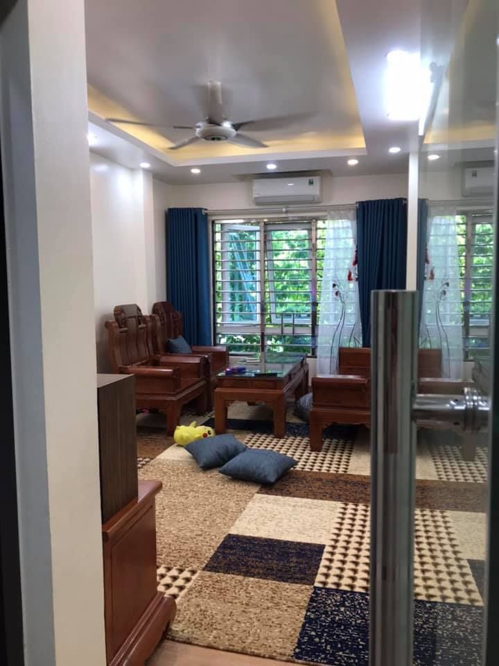 Gia đình cần bán nhà khu tái định cư lưu phái xã ngũ hiệp huyện thanh trì hn.khu nhà ở rất sạch sẽ