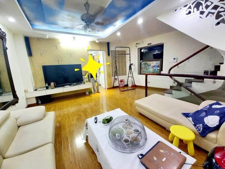 Bán nhà đẹp lung linh. Tả Thanh Oai Thanh Trì , 4 Tầng ,giá 2.45Tỷ , ngõ rộng