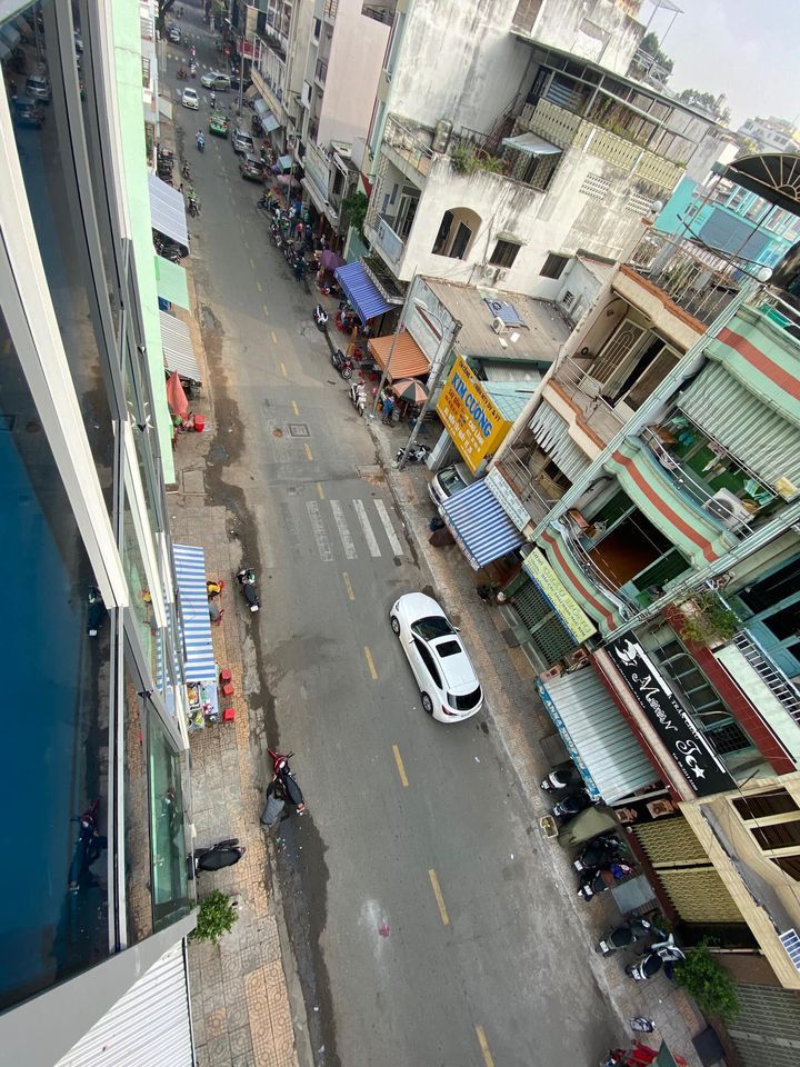 Nhà Mặt tiền Phó Cơ Điều Phường 12 , Quận 5 đoạn 2 chiều xe chạy và đậu thoải mái DT