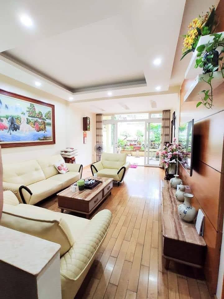 PHÂN LÔ OTO TRÁNH - NHÀ CÁN BỘ CẤP CAO - NỘI THẤT XỊN - Ô CHỜ THANG MÁY