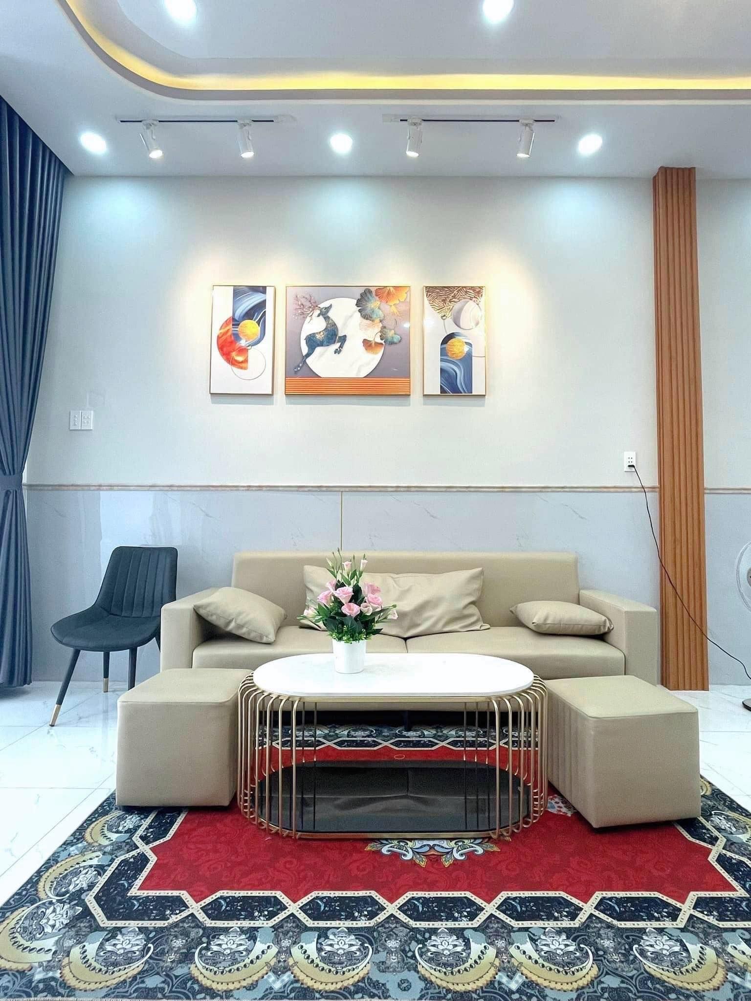 Bán nhà Nguyễn Sỹ Sách 60m2 2tang hxh-shr gần chợ Tân Trụ , tặng nội thất , 5tỷ nhỉnh 0932030061