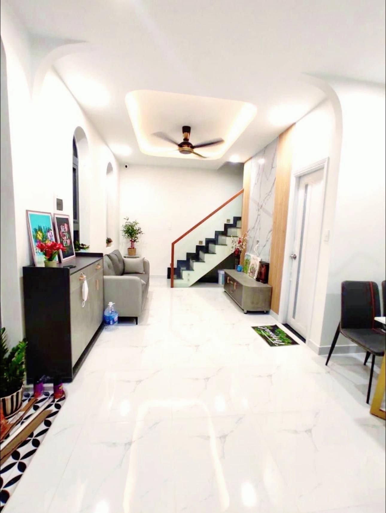 Bán nhà shr 32m2 2tang gần Lê Trọng Tấn , tặng full nt , 3 tỷ nhỉnh 0932030061