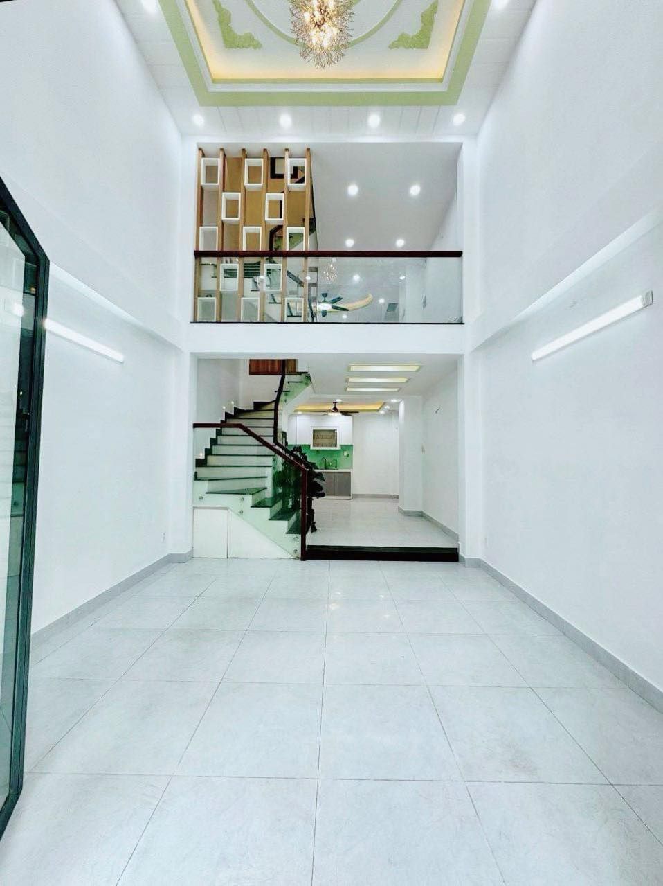 Nhà mới full nội thất 40m2-5tang hxh gần Thống Nhất giao Phạm Văn Chiêu - Giáp Q12 - 5 tỷ nhỉnh