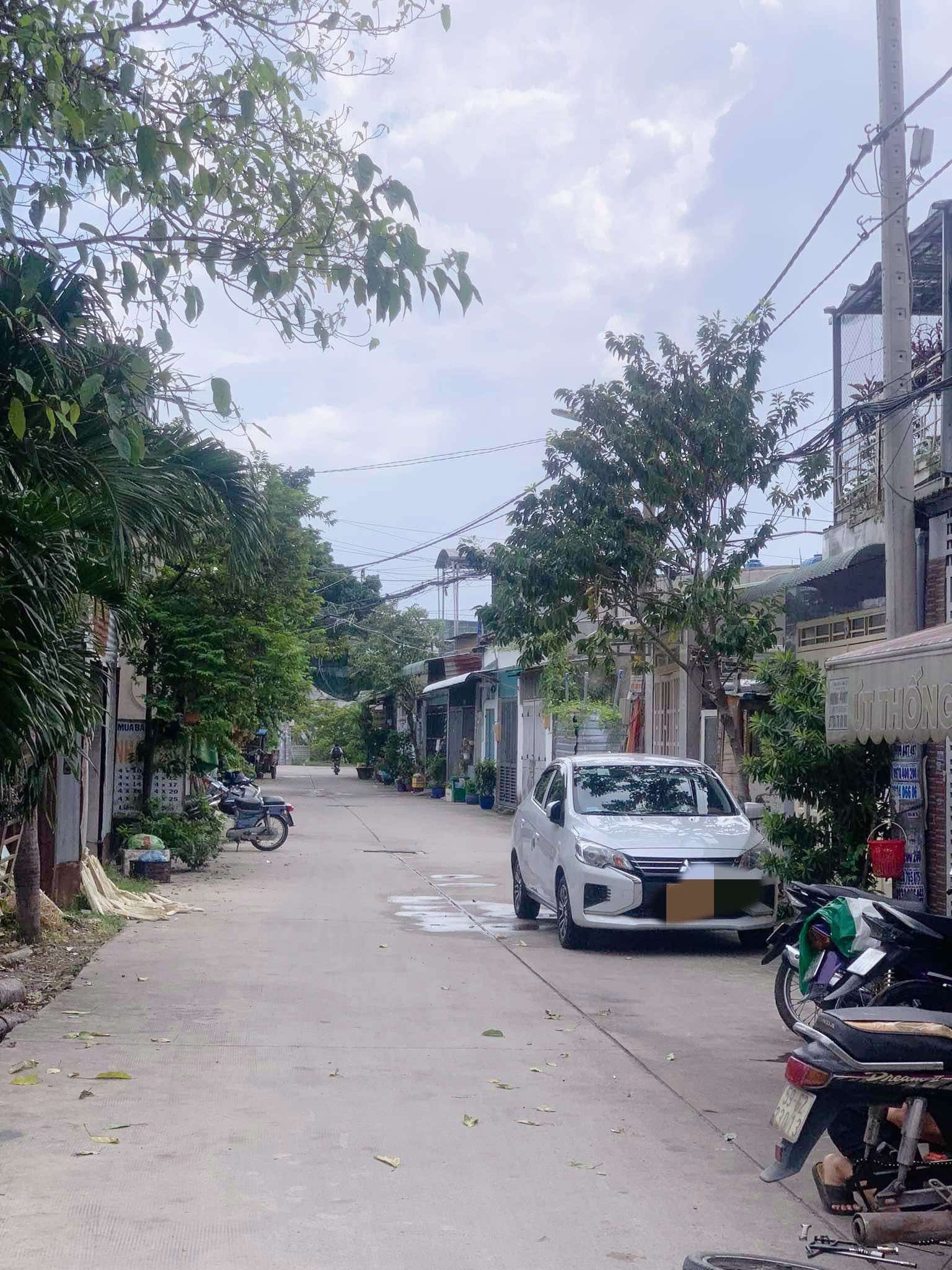 Nhà lô góc hxh thông 61m2-2tang Dương Thị Mười Q12 , ngay chợ Hạt Điều , 3 tỷ nhỉnh 0932030061