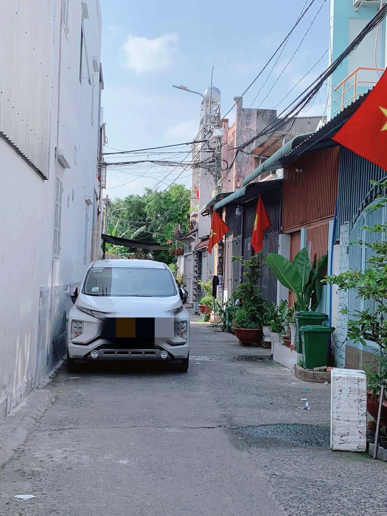 Nhà mới full nt 38m2-3tang hxh thông sát mt Tân Chánh Hiệp 3 Q12 - 5 tỷ nhỉnh 0932030061