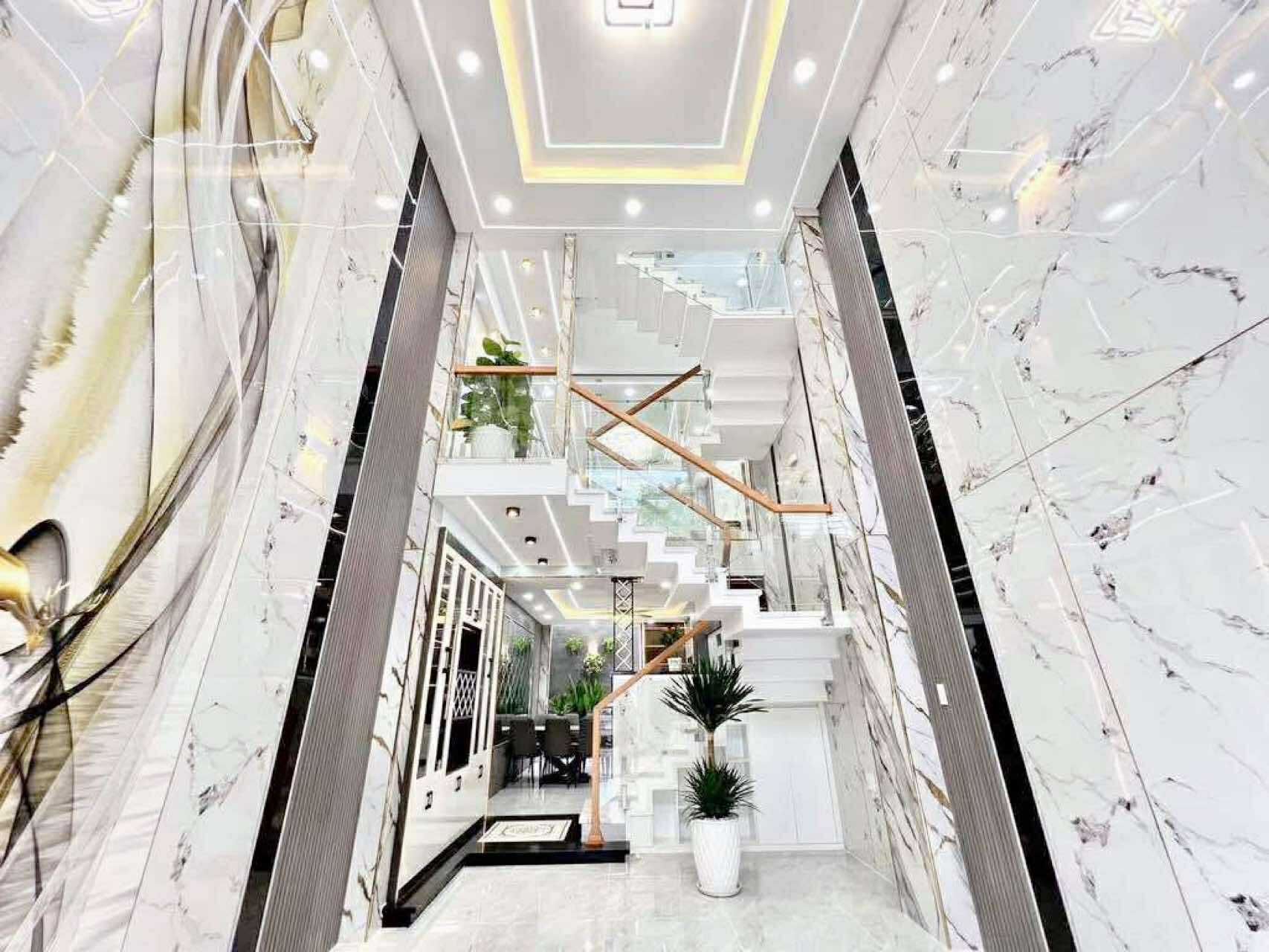 Nhà mới full nt 54m2-5tang Bùi Văn Ngữ Q12, đường 10m ,gần Ngã 3 Đông Quang, 7 tỷ nhỉnh 0932030061