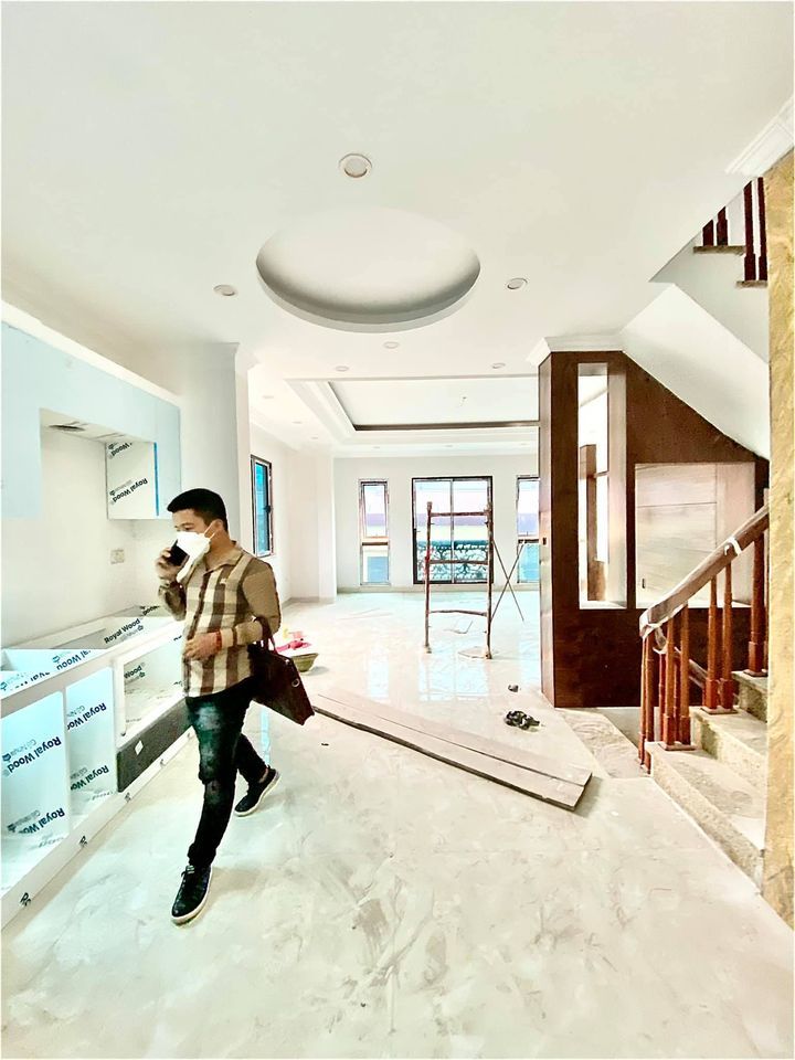 Bán nhà Cầu Giấy 45m2 7 tầng mặt tiền 4,8m Nhà vip nhất khu Đang trong quá trình hoàn thiện