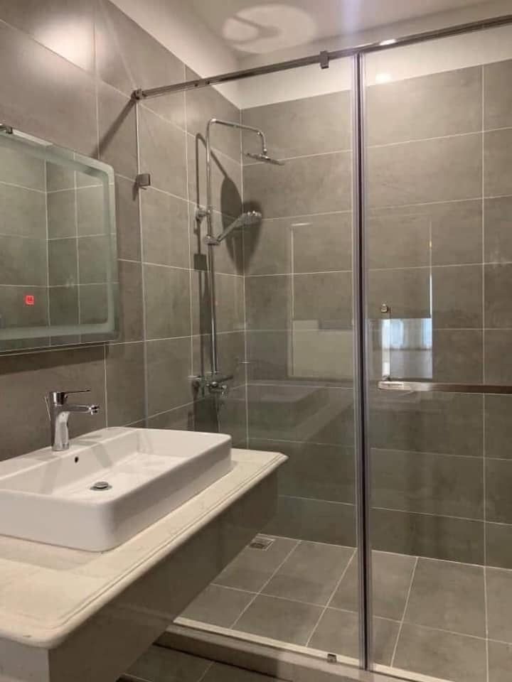 Nhà Đẹp - ÔTô - TT Quận Đống Đa- Phố Vĩnh Hồ - Khu Vực Vạn Người Mê - DT 50m2 X 6 Tầng.