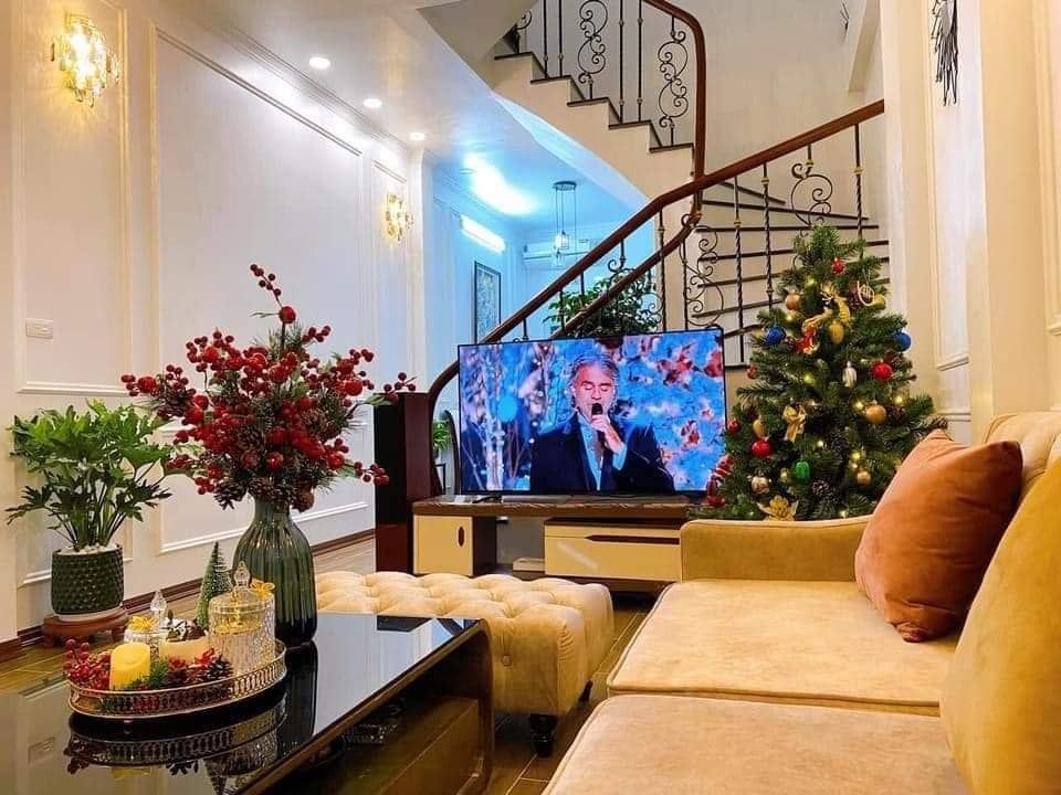 Nhà Đẹp - ÔTô - TT Quận Đống Đa- Phố Vĩnh Hồ - Khu Vực Vạn Người Mê - DT 50m2 X 6 Tầng.