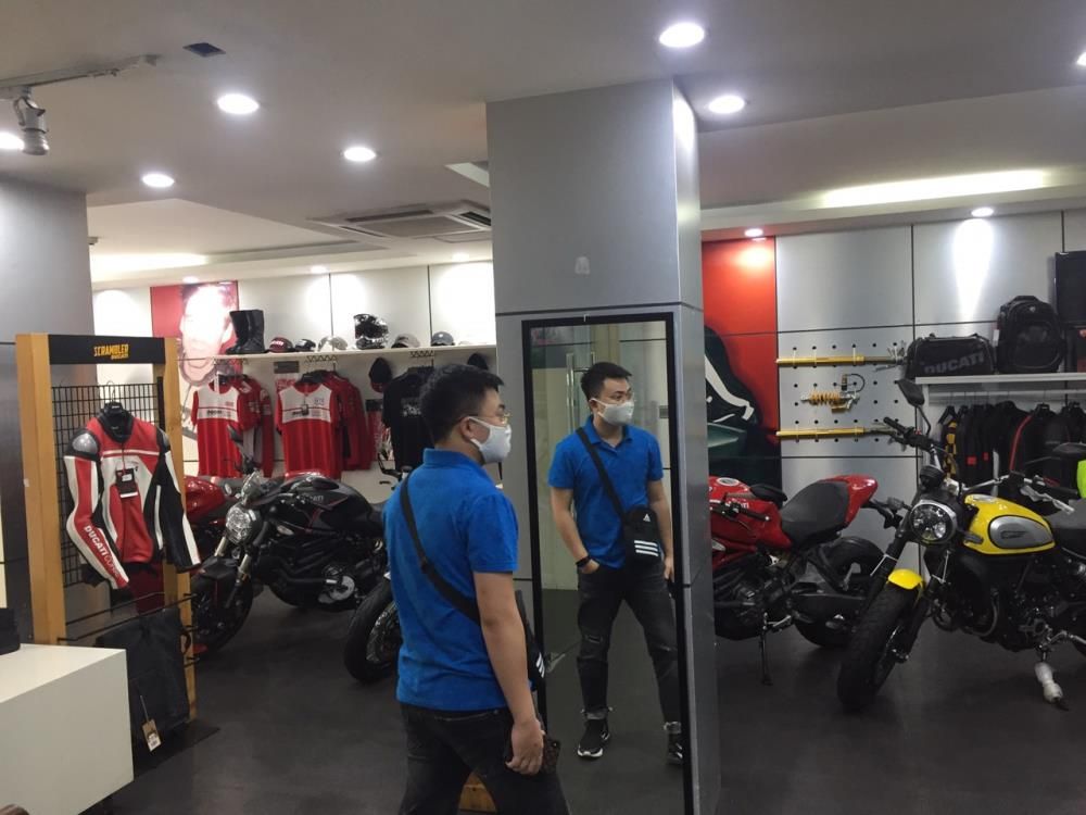 CHO THUÊ NHÀ MẶT PHỐ BÀ TRIỆU, HN, DIỆN TÍCH 170M, TẦNG 1, MT 10M :LH 0971830338