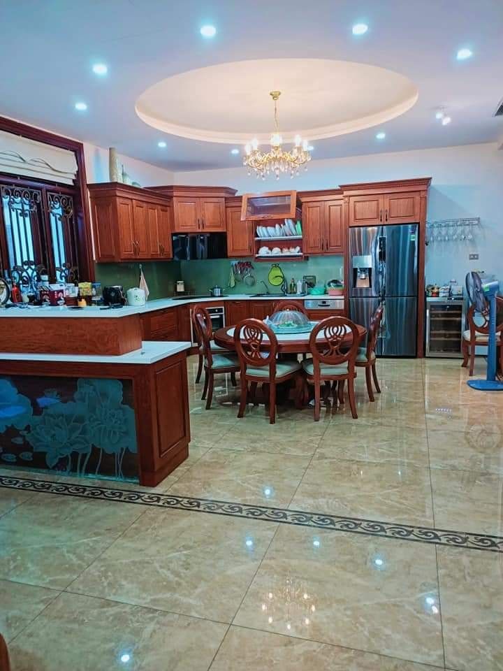 BÁN BIỆT THỰ SANG TRỌNG 150M2, 5 TẦNG, MT 10M2 - ĐẲNG CẤP - HIẾM - LÕI HAI BÀ TRƯNG - HẠ TẦNG 4.0