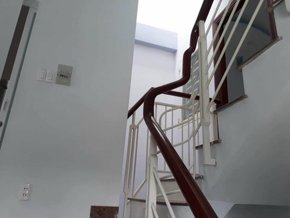Ngay cầu bảy nhạo Đường hiệp bình Phường Hiệp Bình phước Tp Thủ Đức Nhà 1 trệt 2 lầu đúc kiên cố