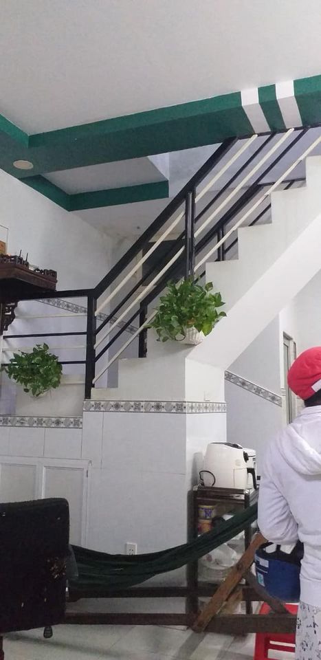 bán nhà p4Q8 phạm thế hiển DT 5×7 một trệt một Lầu. 2 phòng2wc Sổ hồng riêng